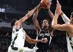 全站APP下载-关于赛地聚焦——西甲今晚热度飙升，圣安东尼奥马刺篮板制胜，媒体盛赞，赛程密集仍需轮换的信息